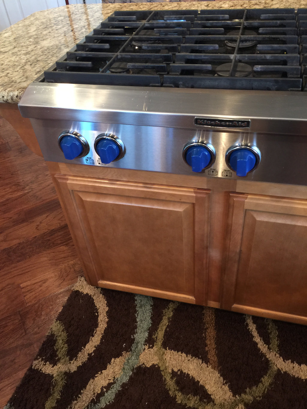 COLORFUL LUXURY STOVE, OVEN, AND GRILL KNOBS